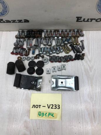 Болты крепления дверей Mercedes W906 A1409843029
