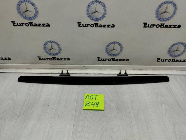 Молдинг крышки багажника Mercedes R170 A1707500427