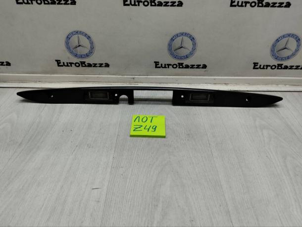 Молдинг крышки багажника Mercedes R170 A1707500427