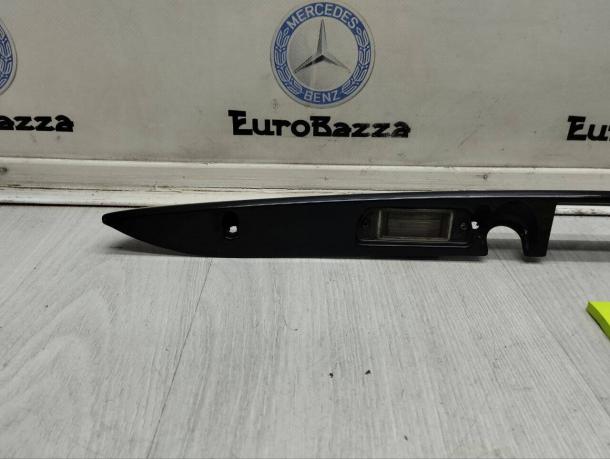 Молдинг крышки багажника Mercedes R170 A1707500427