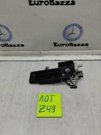 Ручка крышки багажника Mercedes W202 Wagon A2027400193