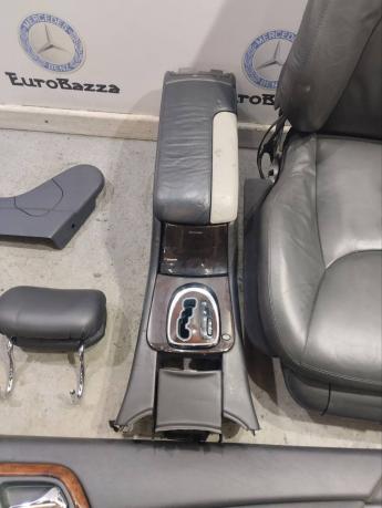 Сиденье переднее левое  Mercedes W220 A2209101246