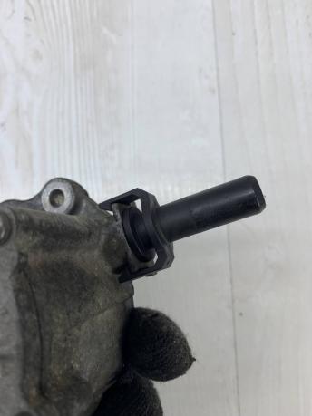 Вакуумный насос Mercedes Om651 A6510900005