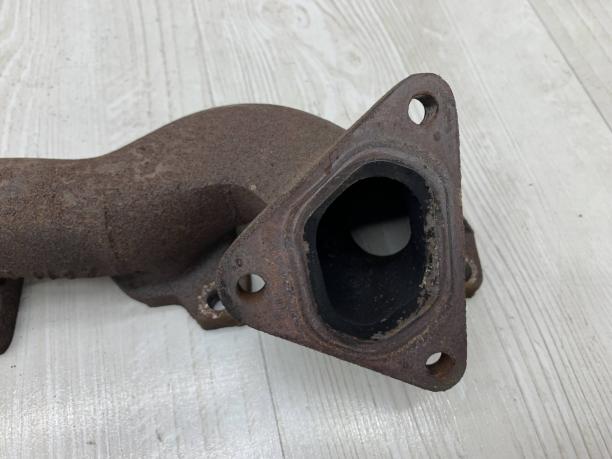 Выпускной коллектор Mercedes Om646 A6111420501