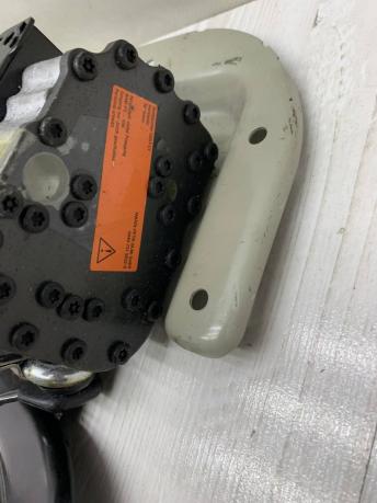 Ремень безопасности Mercedes W209 Cabrio A2098602585