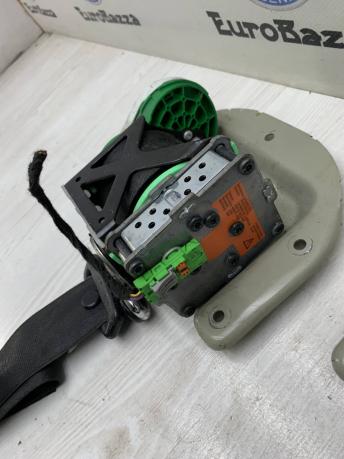 Ремень безопасности Mercedes W209 Cabrio A2098602585