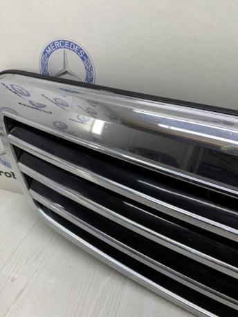 Решетка радиатора Mercedes W212 A2128800583