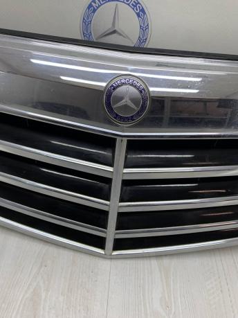 Решетка радиатора Mercedes W212 A2128800583