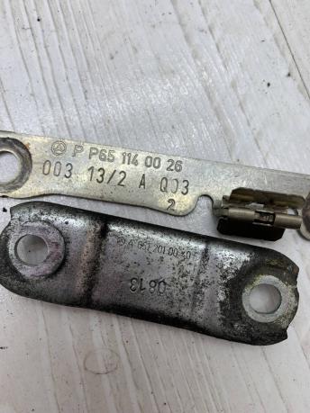 Болты навесного оборудования Mercedes Om651 A0029900103