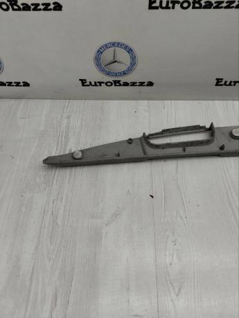 Обшивка Mercedes W209 A2096930791