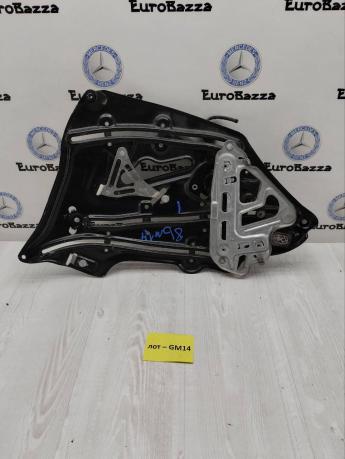 Стеклоподъемник задний правый Mercedes W209 A2096700203