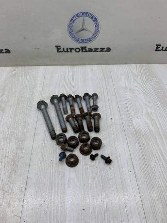 Болты подвески переднего моста Mercedes W211 A2119900001