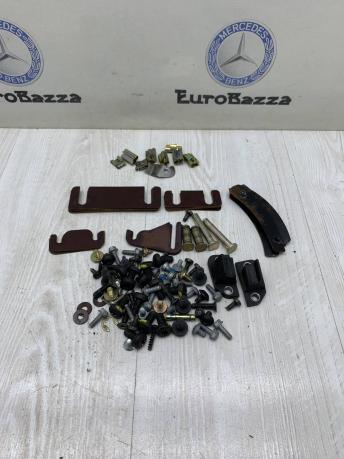 Крепеж складной крыши Mercedes R170 A1709840129