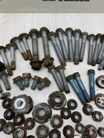 Болты подвески заднего моста Mercedes W166 A0029903820