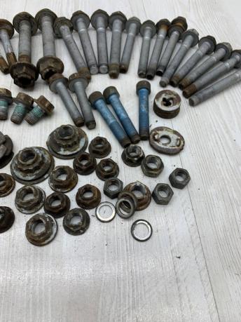 Болты подвески заднего моста Mercedes W166 A0029903820