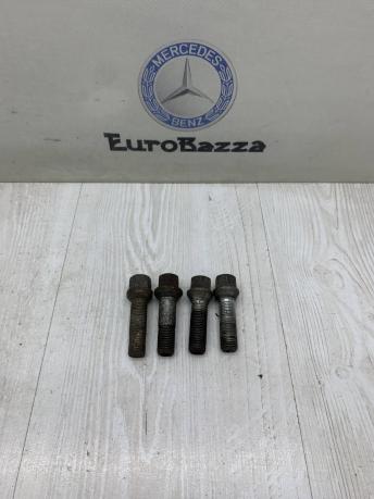Колесные болты Mercedes X164 A0009905407