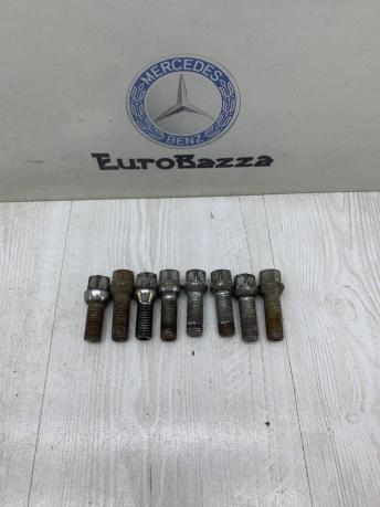 Колесные болты Mercedes A0009904907