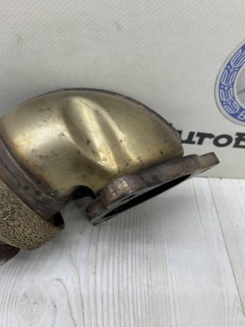 Патрубок катализатора Mercedes W211 A2114907036