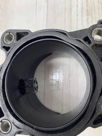 Патрубок впускного коллектора Mercedes Om642 A6421400360