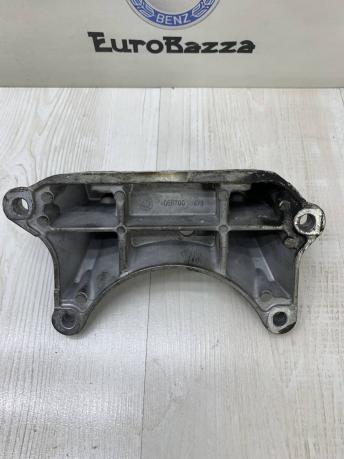 Кронштейн опоры АКПП Mercedes W211 A2112420340