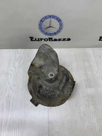 Экран опоры двигателя правый Mercedes W211 A2112411734