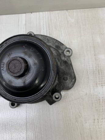 Основная помпа Mercedes Om642 A6422010410