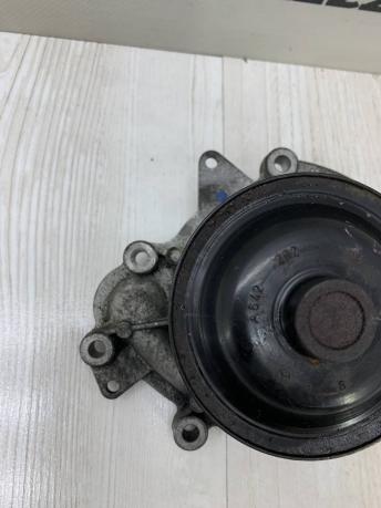 Основная помпа Mercedes Om642 A6422010410