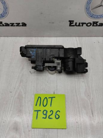 Ручка крышки багажник Mercedes W203 A2037500693