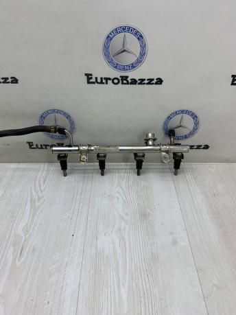 Топливная рампа с форсунками Mercedes М266 A2660700595
