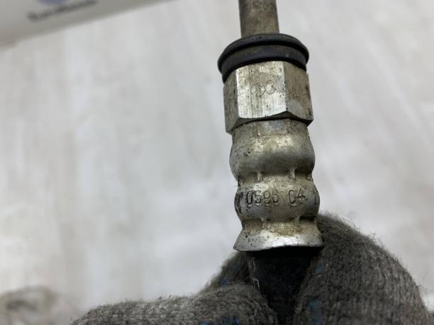 Трубка охлаждения АКПП правая Mercedes W245 A1693701996