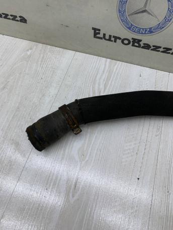 Патрубок радиатора верхний Mercedes W245 A1695011382