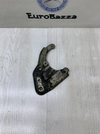 Кронштейн впускного коллектора Mercedes М266 A2660940527