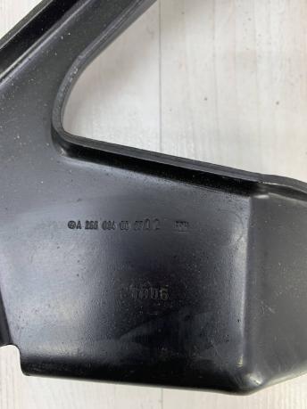 Кронштейн впускного коллектора Mercedes М266 A2660940627