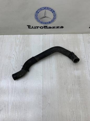 Патрубок системы охлаждения Mercedes W209 A2038322794