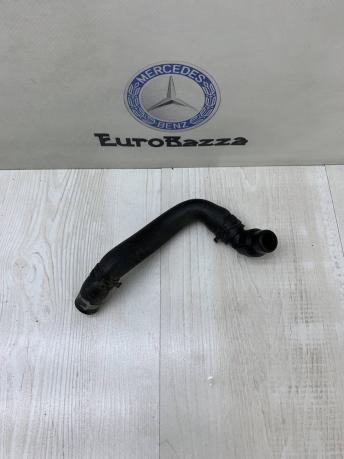 Патрубок системы охлаждения Mercedes W209 A2038300596