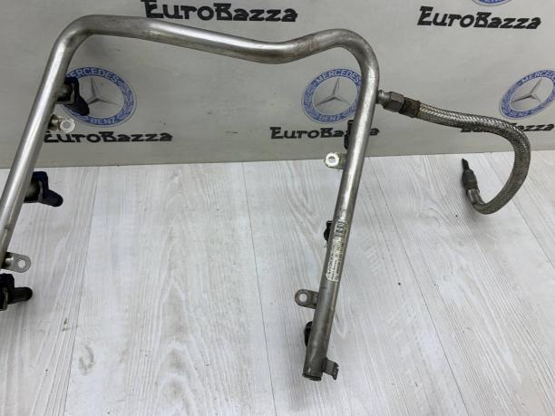 Топливная рампа с форсунками Mercedes М112 A1120700595