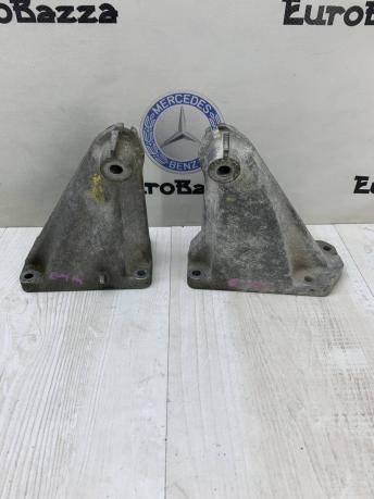 Кронштейн опоры двигателя Mercedes М112 A1122232004