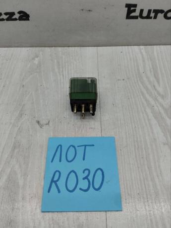 Реле бензонасоса Mercedes W124 A0005421881