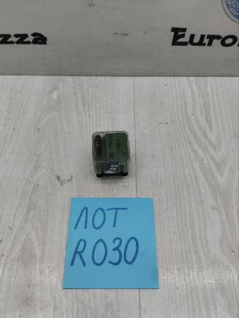 Реле бензонасоса Mercedes W124 A0005421881