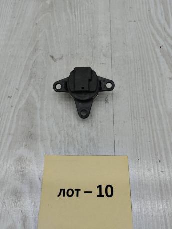 Кнопка открытия багажника Mercedes R230 A0005421881