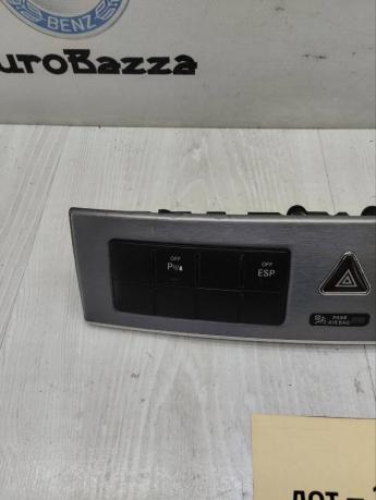 Блок кнопок центральной панели Mercedes W203 A2038700151