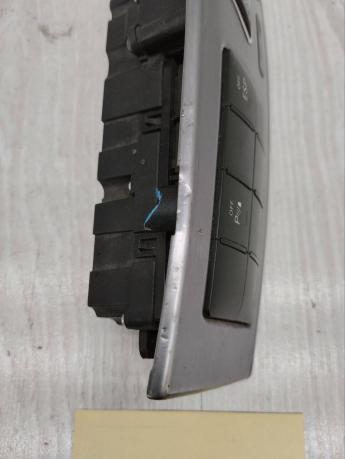Блок кнопок центральной панели Mercedes W203 A2038700151