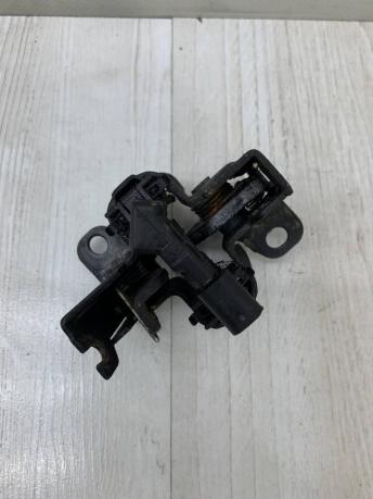 Замок капота Mercedes W209 A2198800160