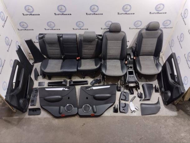 Салон Mercedes W245 A1699100246