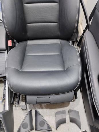 Передние сидения Mercedes W212 A2129102546
