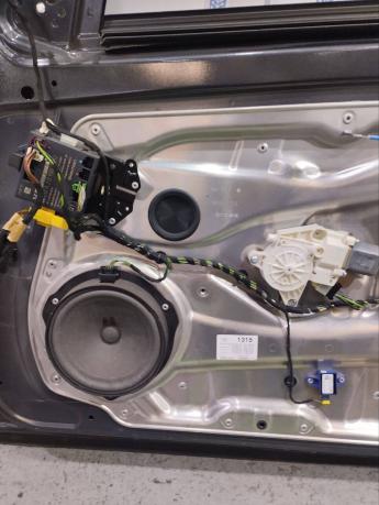 Дверь передняя правая в сборе Mercedes W212 A2127200205