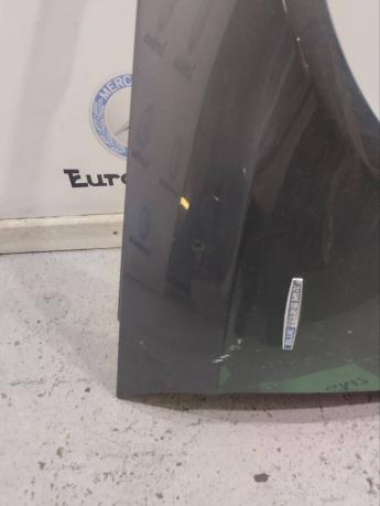 Крыло переднее правое Mercedes W212 A2128800218