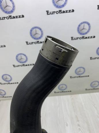Патрубок интеркулера левый Mercedes W212 A2045282182