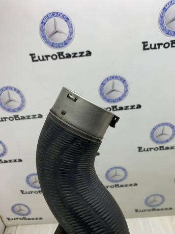 Патрубок интеркулера правый Mercedes W212 A2045283282