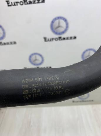 Патрубок радиатора левый Mercedes W212 A2045011582